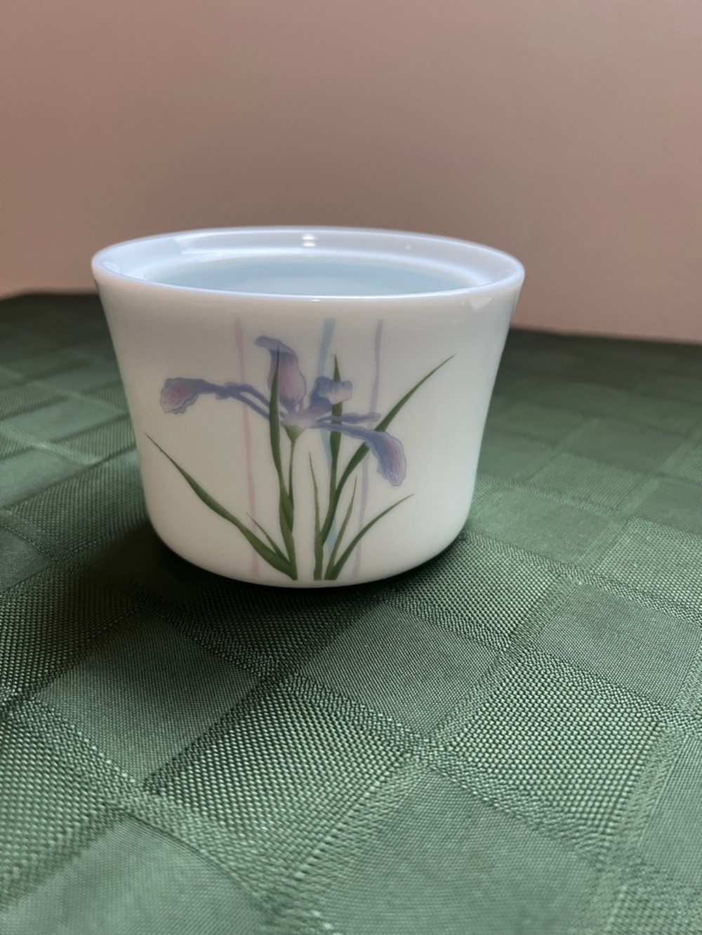 Corning White Lidded Sugar Bowl with Purple Iris Motif - Picture 5 of 7